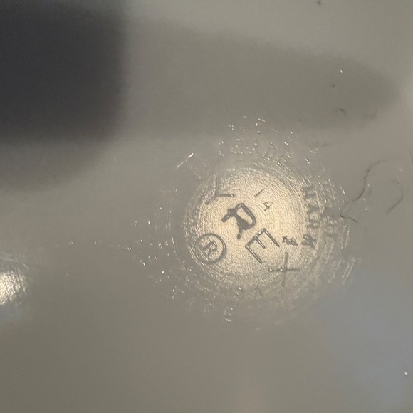 Pyrex Vintage avocado green casserole dish with lid - Picture 4 of 6